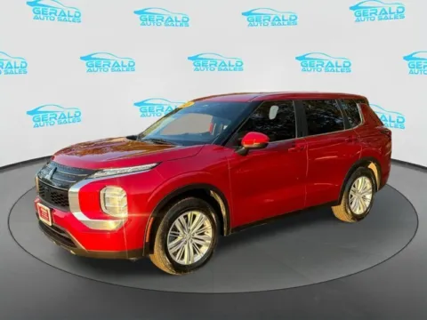 Red 2024 Mitsubishi Outlander ES for sale in Joliet, IL
