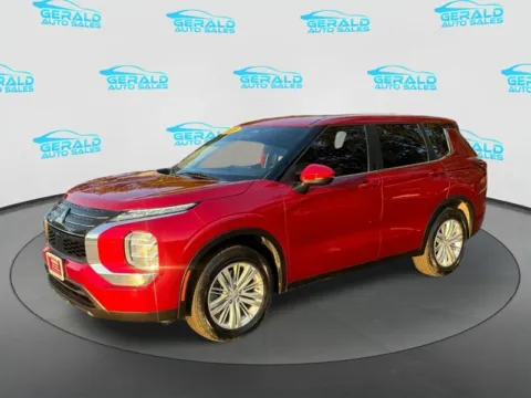 Red 2024 Mitsubishi Outlander ES for sale in Joliet, IL