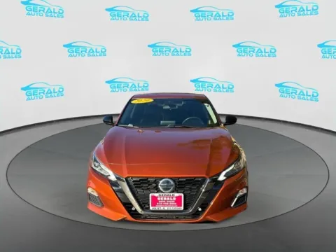 Photos of 2020 Nissan Altima 2.5 SR for sale in Joliet, IL at Gerald Auto Sales