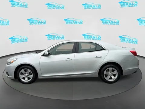 Another view of 2016 Chevrolet Malibu Limited LT for sale in Joliet, IL at Gerald Auto Sales