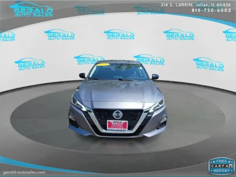 Photos of 2020 Nissan Altima 2.5 SR for sale in Joliet, IL at Gerald Auto Sales