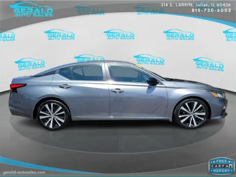 More photos of 2020 Nissan Altima 2.5 SR at Gerald Auto Sales, IL