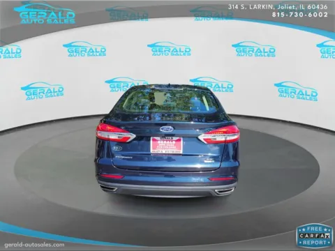 More photos of 2020 Ford Fusion SE at Gerald Auto Sales, IL
