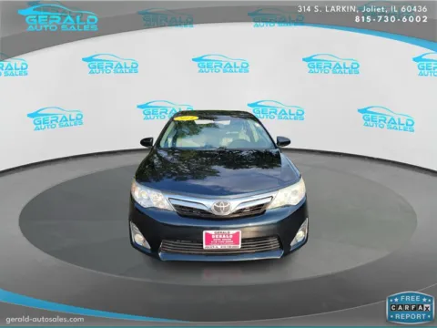 Photos of 2014 Toyota Camry XLE for sale in Joliet, IL at Gerald Auto Sales