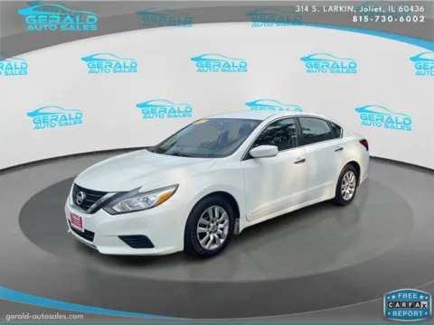White 2017 Nissan Altima 2.5 S for sale in Joliet, IL