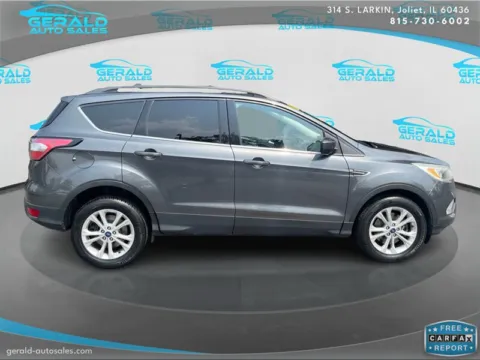 More photos of 2017 Ford Escape SE at Gerald Auto Sales, IL