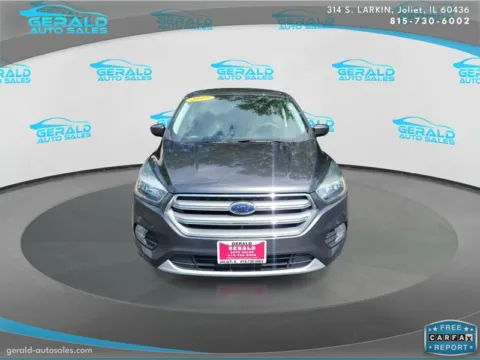 Photos of 2017 Ford Escape SE for sale in Joliet, IL at Gerald Auto Sales