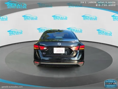 More photos of 2020 Nissan Altima 2.5 S at Gerald Auto Sales, IL