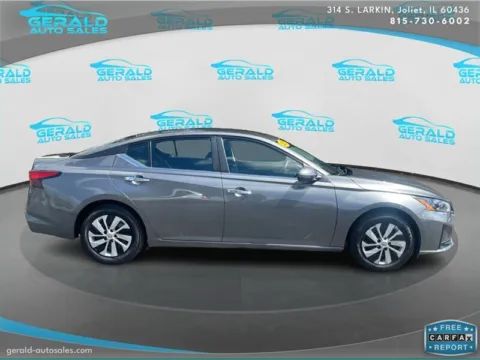 More photos of 2023 Nissan Altima 2.5 S at Gerald Auto Sales, IL