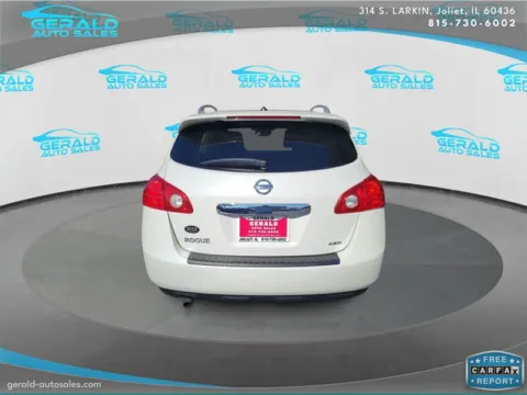 More photos of 2015 Nissan Rogue Select S at Gerald Auto Sales, IL