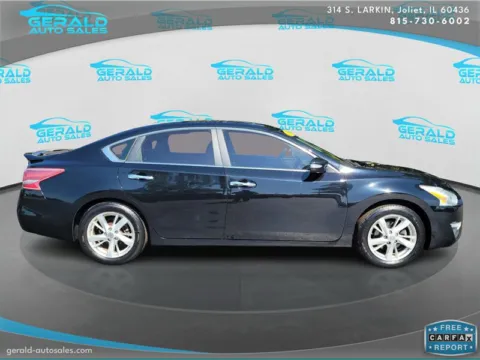 More photos of 2013 Nissan Altima 2.5 SL at Gerald Auto Sales, IL