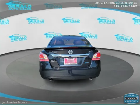 More photos of 2013 Nissan Altima 2.5 SL at Gerald Auto Sales, IL
