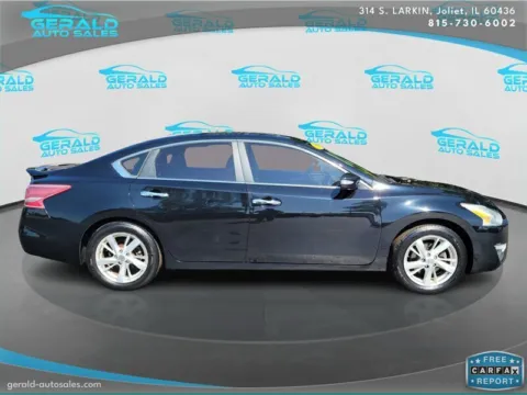 More photos of 2013 Nissan Altima 2.5 SL at Gerald Auto Sales, IL