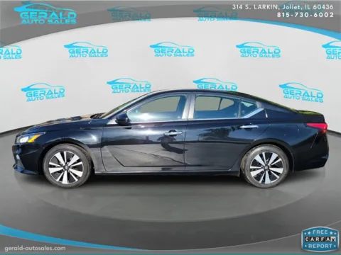 Another view of 2022 Nissan Altima 2.5 SV for sale in Joliet, IL at Gerald Auto Sales