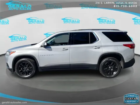 Another view of 2020 Chevrolet Traverse LT Cloth for sale in Joliet, IL at Gerald Auto Sales