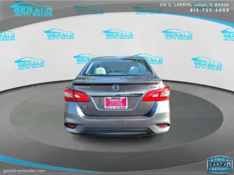 More photos of 2016 Nissan Sentra S at Gerald Auto Sales, IL