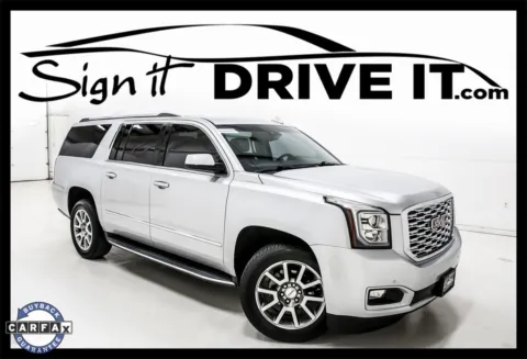 Silver 2018 GMC Yukon XL Denali for sale in Denton, TX