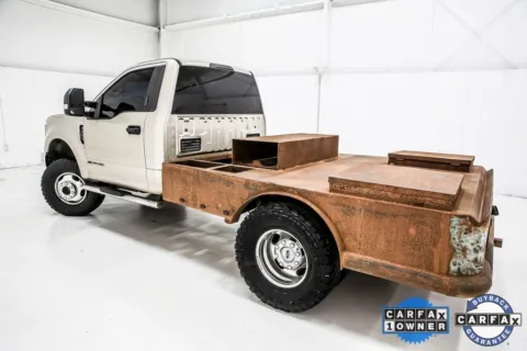 More photos of 2018 Ford F-350SD XLT at Sign It Drive It, TX