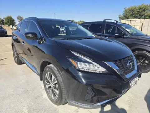 More photos of 2020 Nissan Murano SV at Sign It Drive It, TX