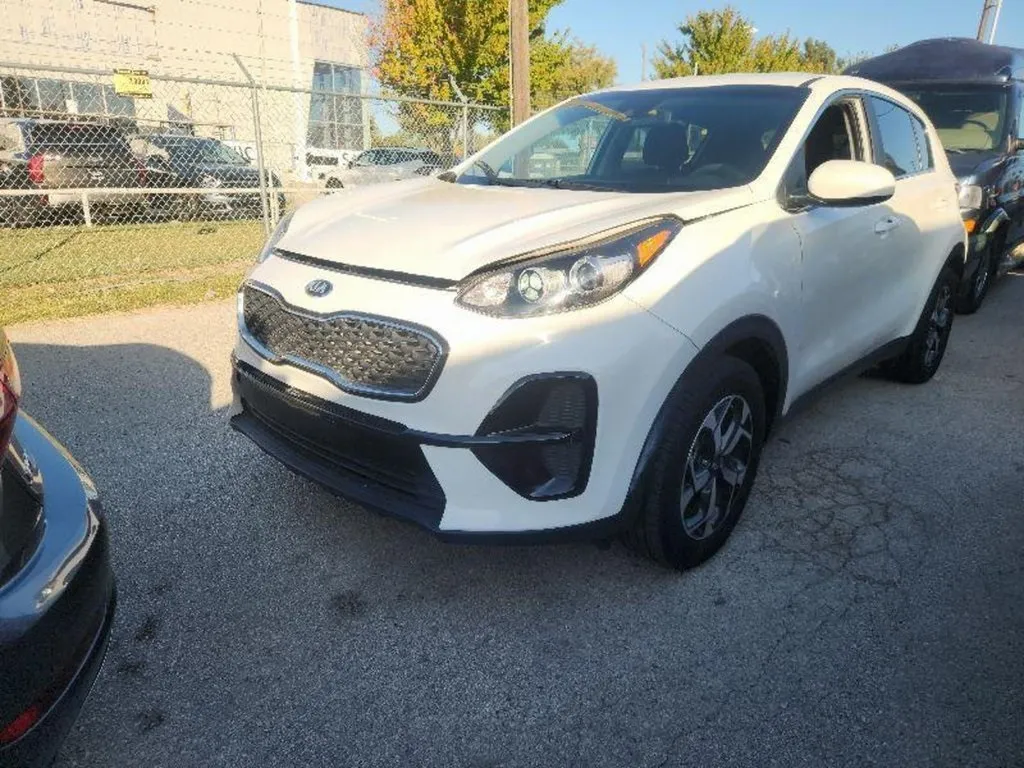 White 2021 Kia Sportage LX for sale in Denton, TX