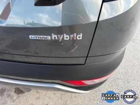 More photos of 2022 Hyundai Tucson Hybrid Limited at Sign It Drive It, TX