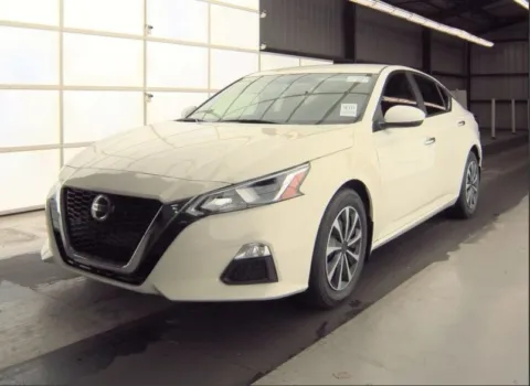 White 2019 Nissan Altima 2.5 S for sale in Denton, TX