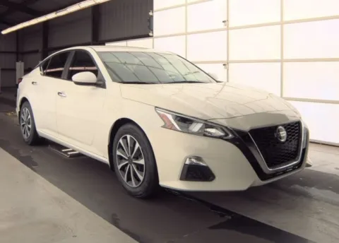 More photos of 2019 Nissan Altima 2.5 S at Sign It Drive It, TX