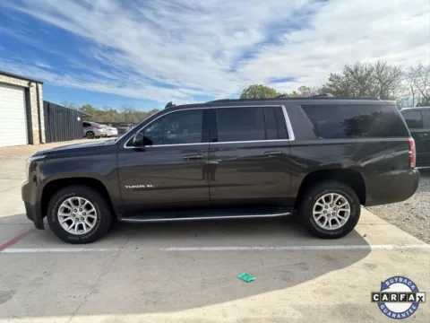 More photos of 2019 GMC Yukon XL SLT at Sign It Drive It, TX