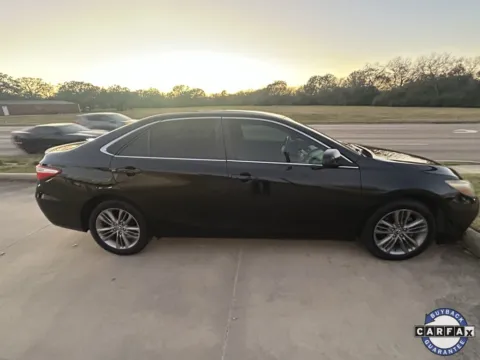 More photos of 2015 Toyota Camry SE at Sign It Drive It, TX
