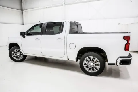 More photos of 2020 Chevrolet Silverado 1500 RST at Sign It Drive It, TX
