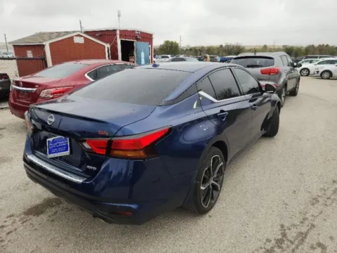 More photos of 2023 Nissan Altima 2.5 SR at Sign It Drive It, TX