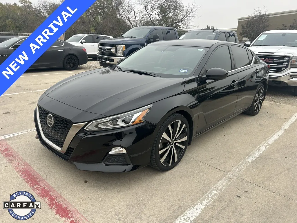Black 2019 Nissan Altima 2.5 SR for sale in Denton, TX