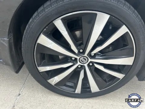 More photos of 2019 Nissan Altima 2.5 SR at Sign It Drive It, TX