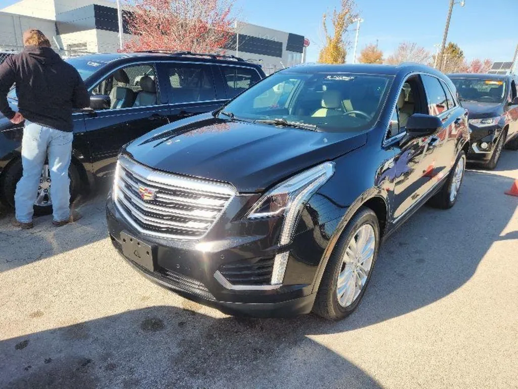 Black 2017 Cadillac XT5 Premium Luxury for sale in Denton, TX