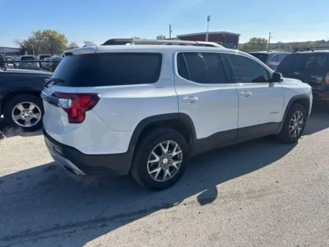 More photos of 2020 GMC Acadia SLT at Sign It Drive It, TX