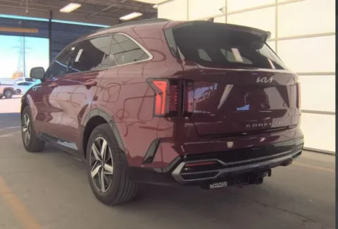More photos of 2022 Kia Sorento S at Sign It Drive It, TX