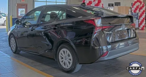 More photos of 2021 Toyota Prius L at Sign It Drive It, TX