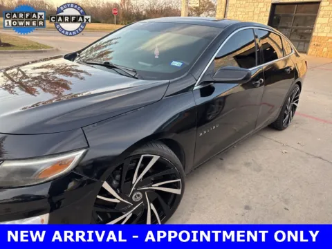 Black 2021 Chevrolet Malibu LT for sale in Denton, TX