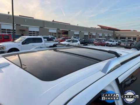 More photos of 2021 Lincoln Navigator Reserve at Sign It Drive It, TX