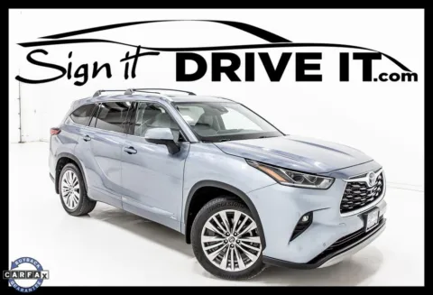 Gray 2023 Toyota Highlander Hybrid Platinum for sale in Denton, TX