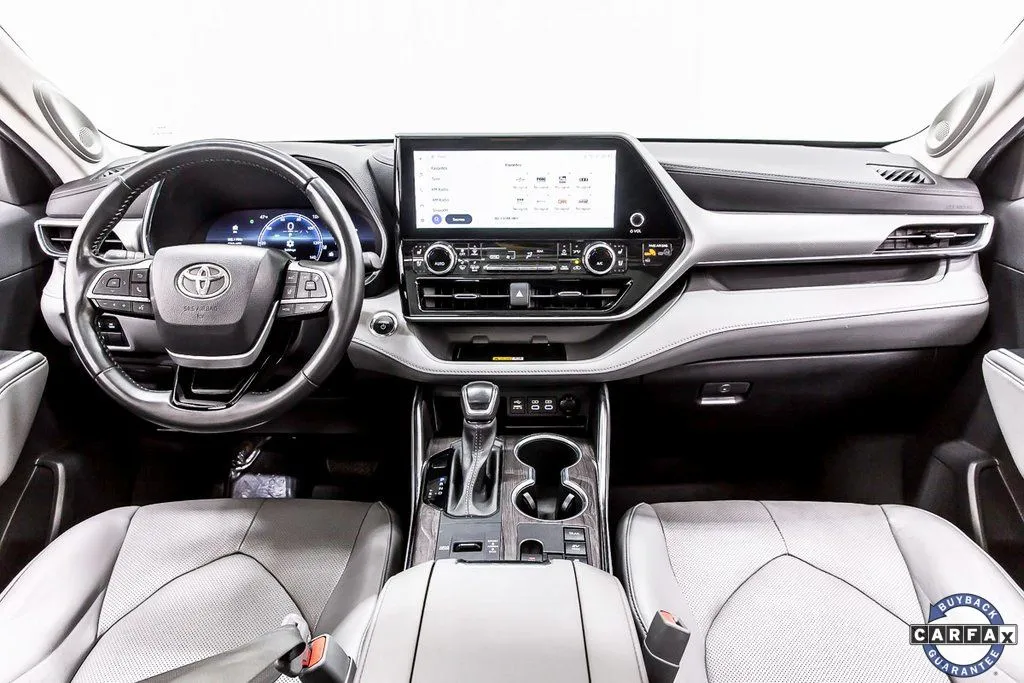 2023 Toyota Highlander Platinum - Photo 17