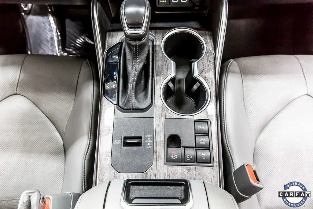2023 Toyota Highlander Platinum - Photo 24