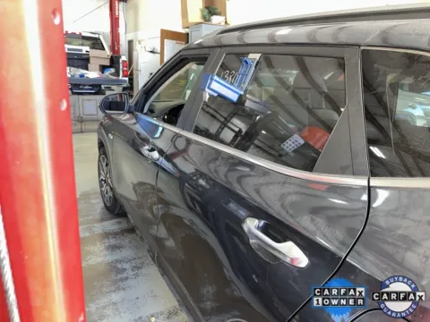 More photos of 2021 Kia Seltos SX at Sign It Drive It, TX