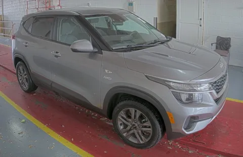 More photos of 2022 Kia Seltos LX at Sign It Drive It, TX