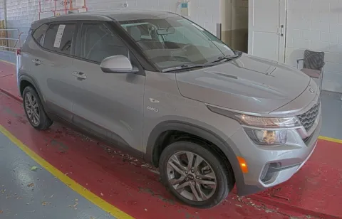 More photos of 2021 Kia Seltos LX at Sign It Drive It, TX