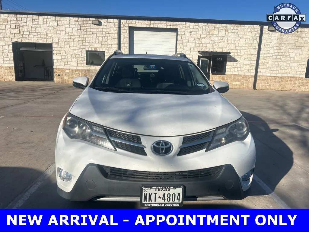 White 2015 Toyota RAV4 XLE for sale in Denton, TX