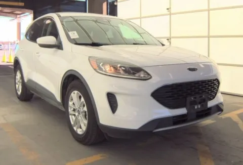 More photos of 2021 Ford Escape Hybrid SE at Sign It Drive It, TX