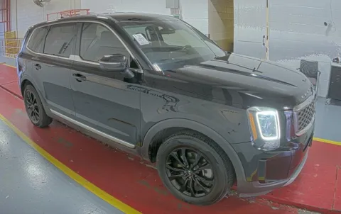 More photos of 2020 Kia Telluride LX at Sign It Drive It, TX