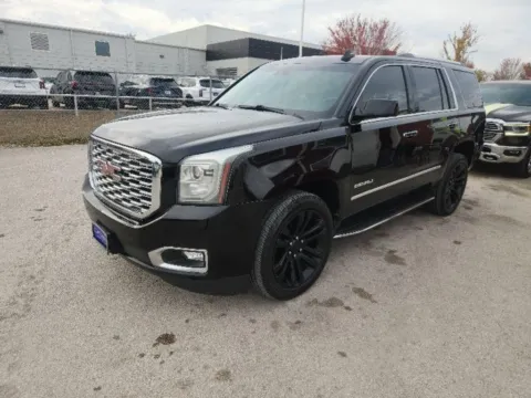 Black 2019 GMC Yukon Denali for sale in Denton, TX
