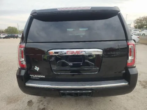 More photos of 2019 GMC Yukon Denali at Sign It Drive It, TX